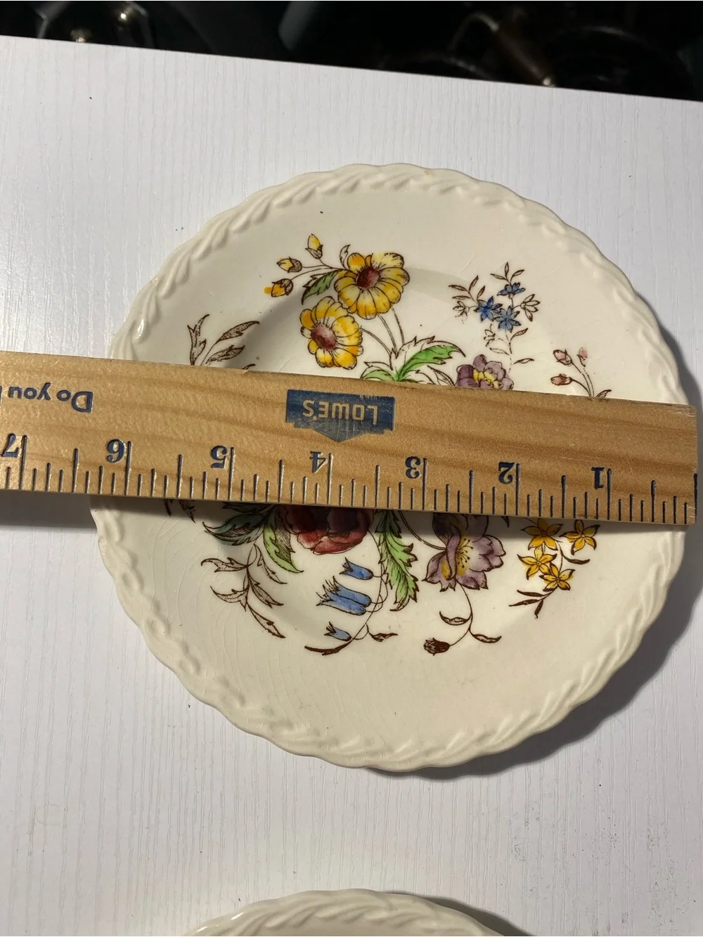 Vintage Vernon Kilns May Flower Bread Dessert Plates 6.5